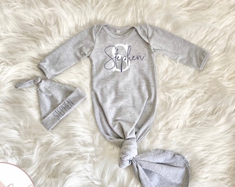 Robe de bébé nouée personnalisée avec nom, gris gris bleu marine robe garçon bébé douche cadeau, Coming Home tenue tenue d’hôpital, cadeau nouveau-né