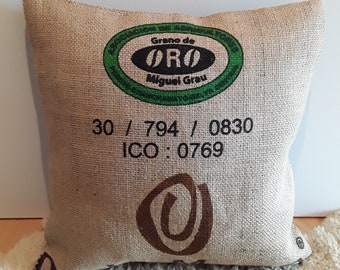 Zero waste coffee sack cover with stylized coffee bean, lounge cushion, travel pillow, 50 x 50 cm