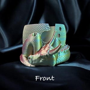Dragon Yarn Bowl With Tool Holder, Crochet Accessories, Knitting Accessories, Craft Supplies, 3D printed Yarn Bowl, Yarn Bowls