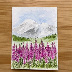 Bergwiese Karte/Handgemalte Aquarell Karte/Weidenweederblumen/Berge und rosa Blumen/Grußkarte/Blankokarte