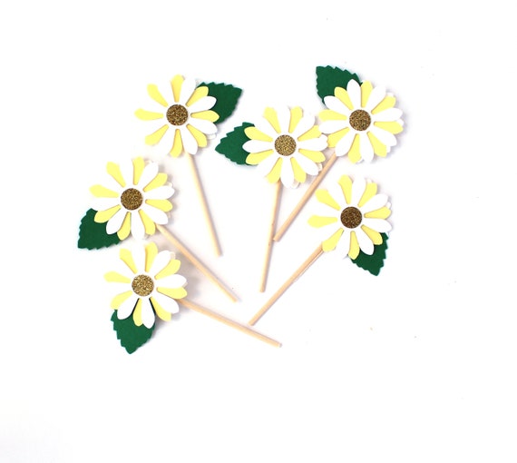 Daisy Cupcake Topper Daisy Party Decorations Daisy Shower Decorations Flower Party Decorations Daisy Party Ideas Daisytopper101
