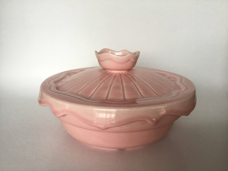 RARE Vintage 1940s-1950/'s Miramar of California Ovenproof 135 Pink Covered Casserole Bowl with Lid