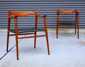 Pair of newly-restored teak “Bambi” armchairs by Rastad & Relling for Gustav Bahus, circa 1950s