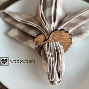 Jolitee's Handmade Rustic Wooden Napkin Rings Set of 4 | Elegant,  Lightweight, Durable Table Decor Vintage Style | 100% Natural Wood Napkin  Holders