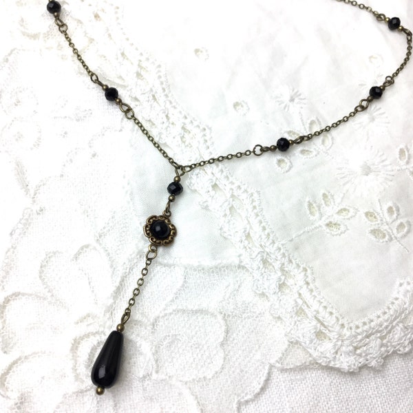 Black beaded antique brass lariat necklace lariat cabochon necklace