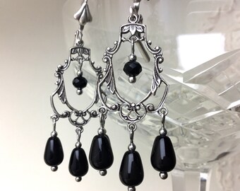 Orecchini pendenti a goccia con lampadario edoardiano nero, argento antico, nostalgici orecchini a leva in vetro ceco nero