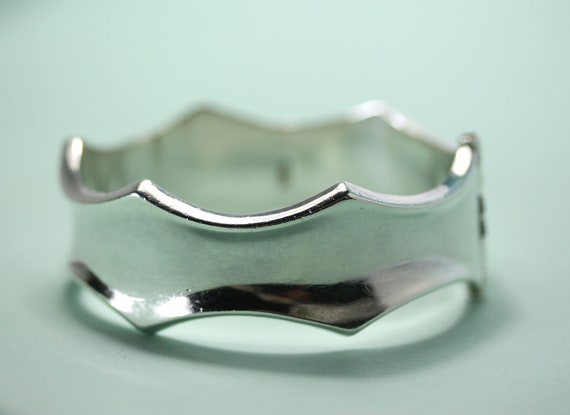 Sterling Silver spring hinged oval cuff bracelet … - image 2