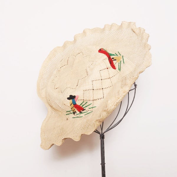 Vintage 40s straw hat / embroidered woven straw hat / wavy brim summer hat /Mexican souvenir hat