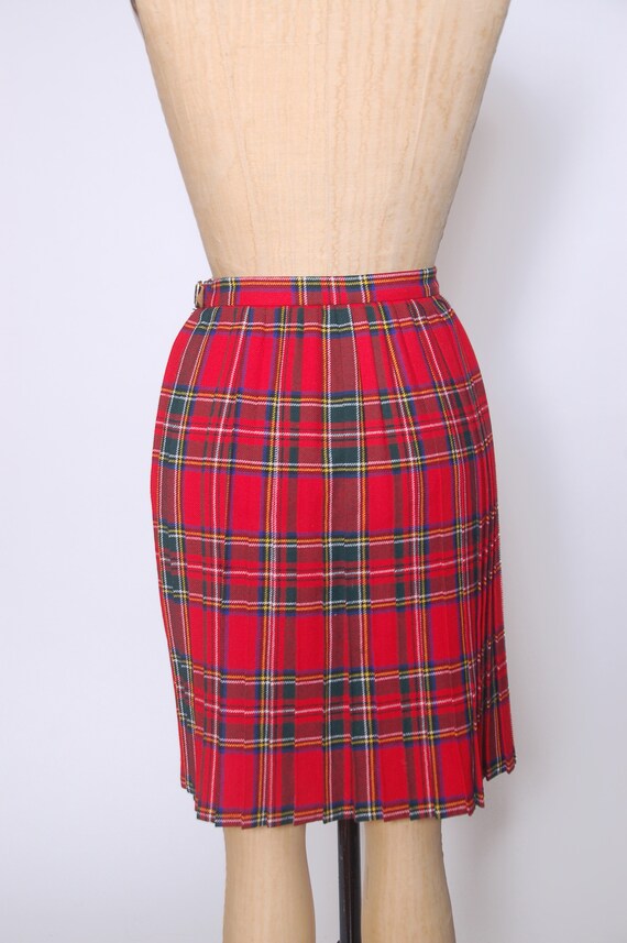 Pic Of Girls In Mini Skirts Checker