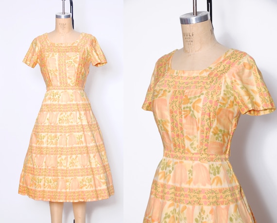 Vintage 60s orange floral print dress / 1960s day