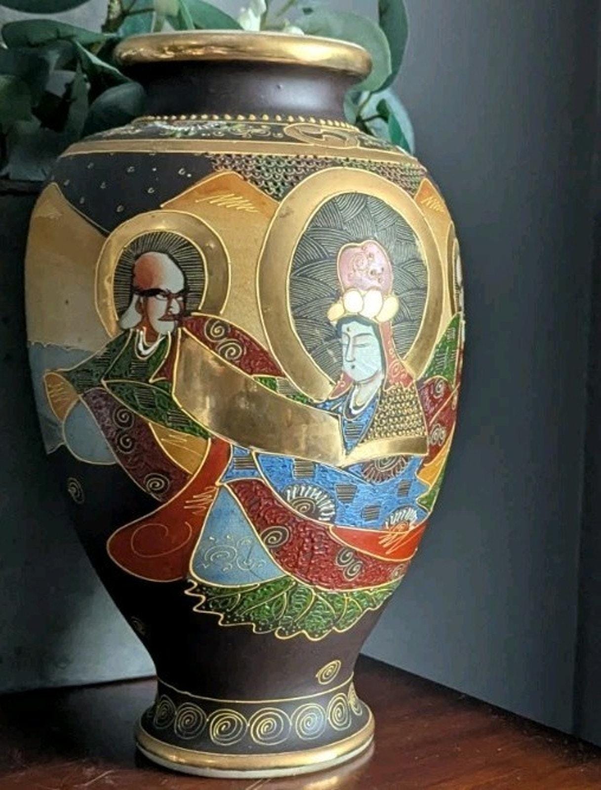薩摩 錦風作 染錦花鳥図 飾壷 大花瓶 在銘 金彩 花瓶 壺 豪華絢爛 花詰 薩摩 錦風作 染錦花鳥図 飾壷 大花瓶 在銘 金彩 花瓶 壺 豪華絢爛 花詰