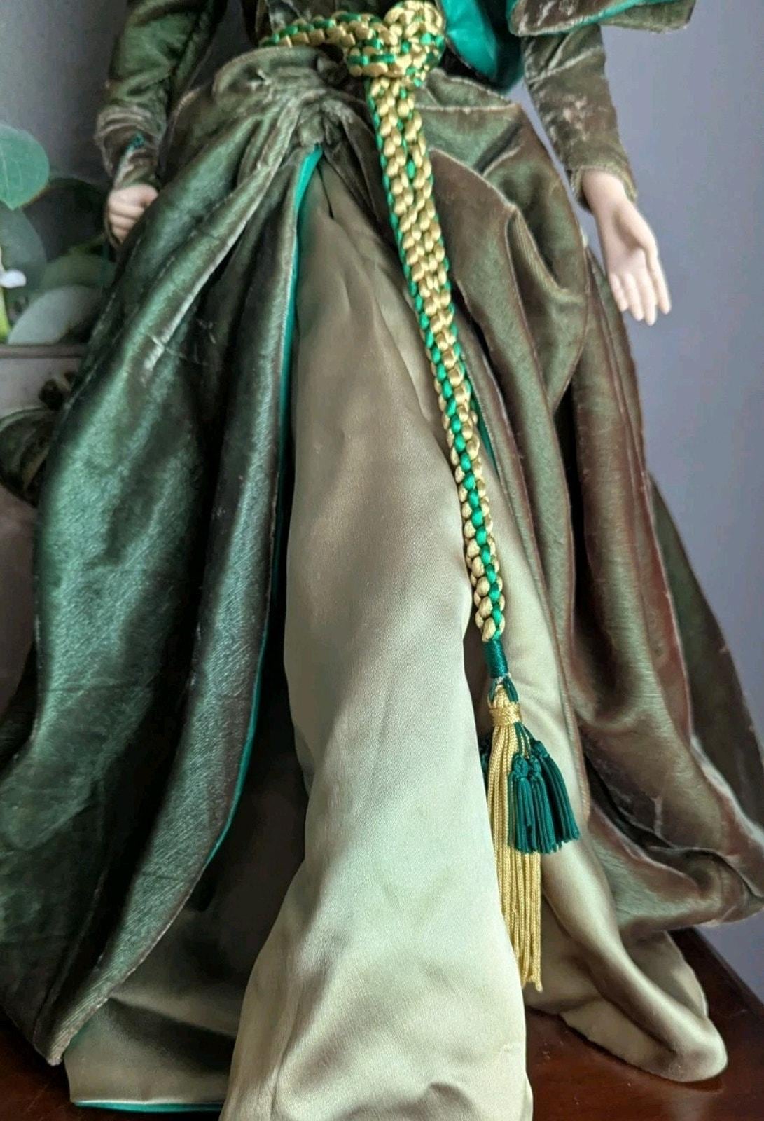 green emerald velvet dress Amazon.com: SFWXCOS Gone Wind Scarlett O'Hara's Curtain Dress Costume Green  Vintage Victorian Ball Gown for Women (XS) : Clothing, Shoes & Jewelry