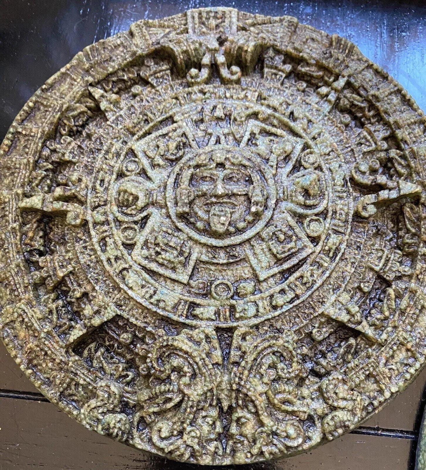 アステカ暦の太陽の石の彫刻の壁の庭の芸術の装飾彫刻メキシコの工芸品