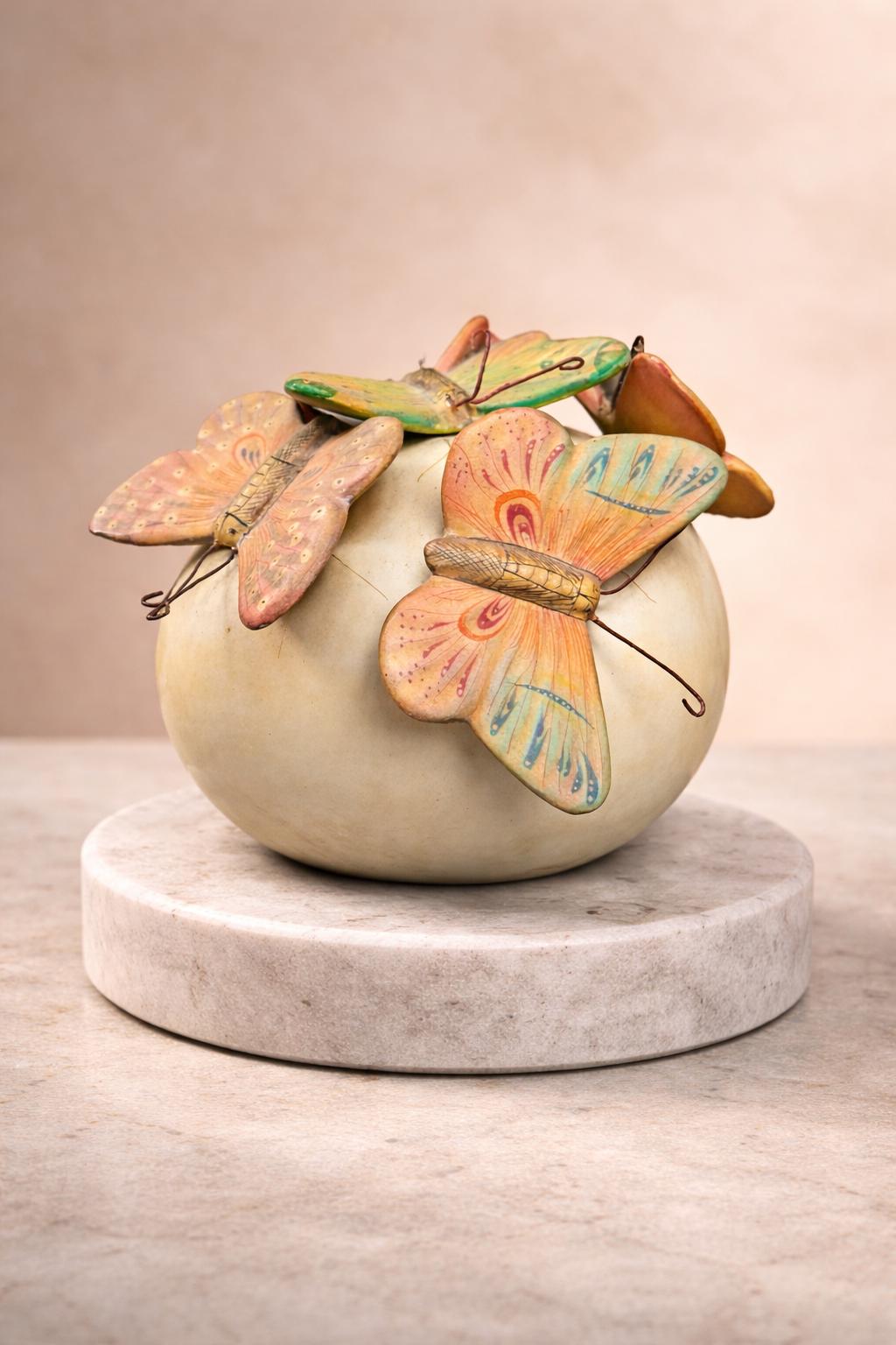 Sergio Bustamante Egg - Etsy