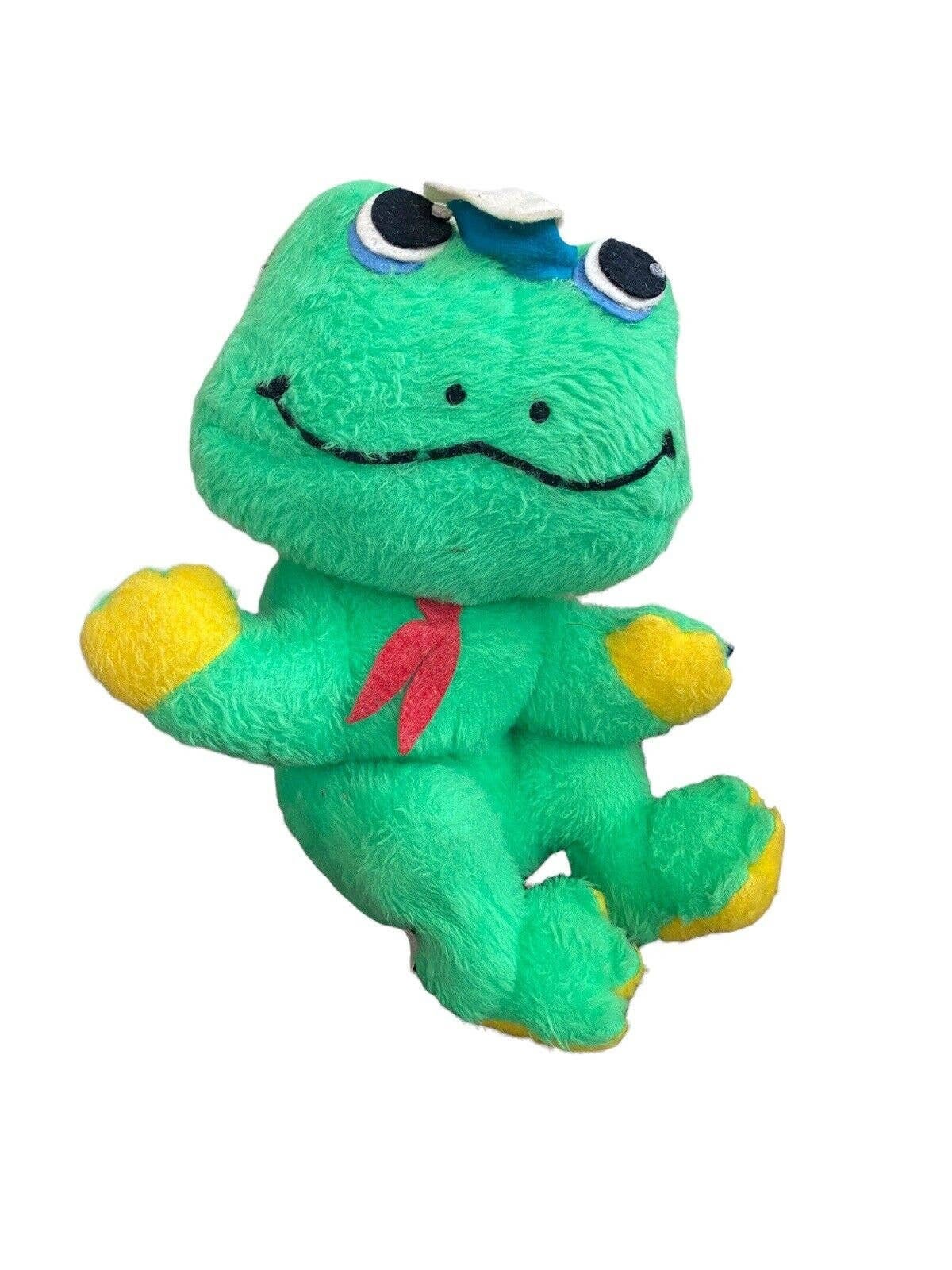Pillow Pet : Friendly Frog, Hobbies & Toys, Toys & Games on Carousell