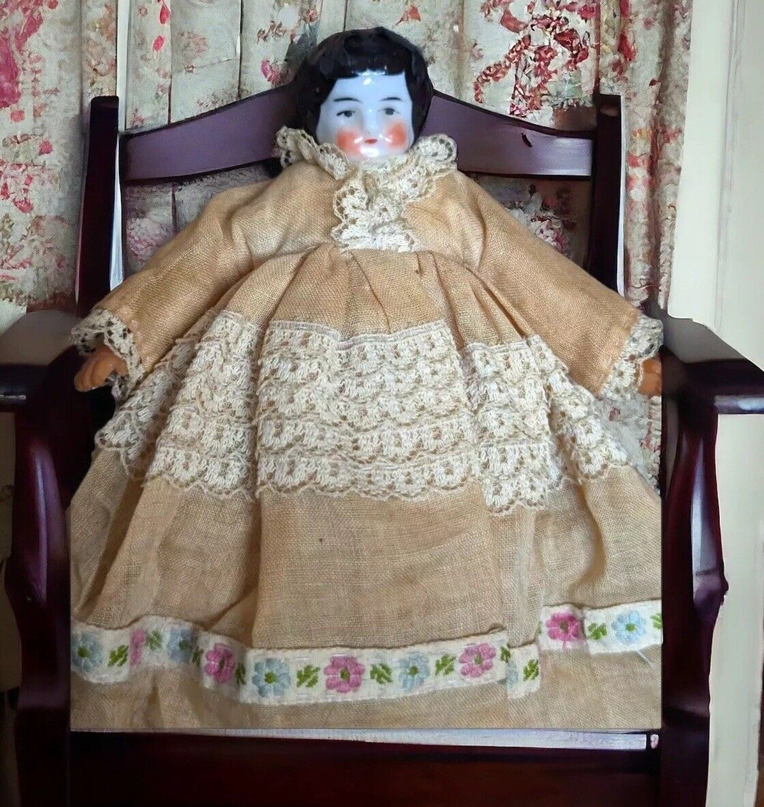 ドイツ アンティークチャイナヘッドドール（1850－1880年頃）