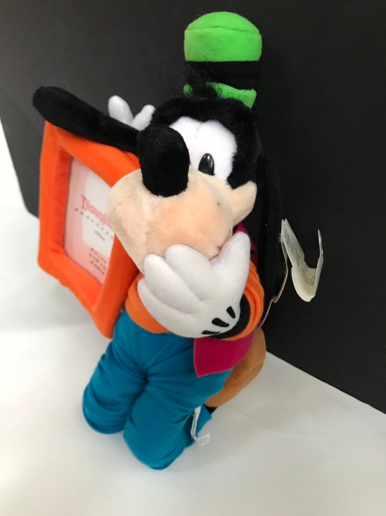 New with Tags Disney Goofy 12/" inches Plush Stuffed Animal