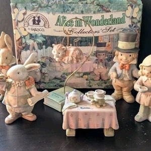 Memories of yesterday Alice in wonderland Figurine Set madhatter Disney 1992