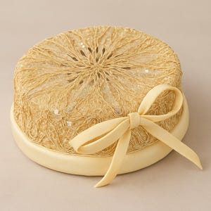 Pancake Fascinator - Etsy display picture 3