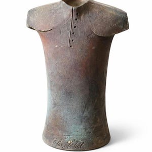 Raku aardewerk mannelijk torso sculptuur Les Mitchell gesigneerd shirt kunstkist