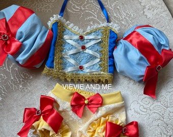 Snow White outfit