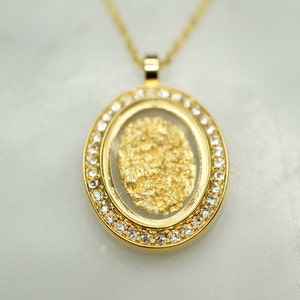 Australian 24 Carat Gold Leaf Pendant, Gold Necklace, Australian Souvenir, Gold, Gift, Gold Jewellery, Fashion Jewellery