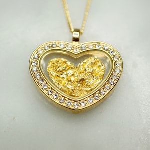 Australian 24 Carat Gold Leaf Pendant, Pendant, Gold Necklace, Australian Souvenir, Gold, Gift, Gold Jewellery, Fashion Jewellery