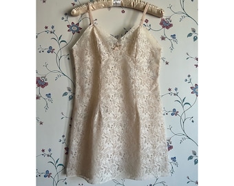 Vintage Lingerie Vintage Lace Camisole Vintage Champagne Cami Long  Camisole Bust Size 34 Vintage Lace Top Vintage Nightwear