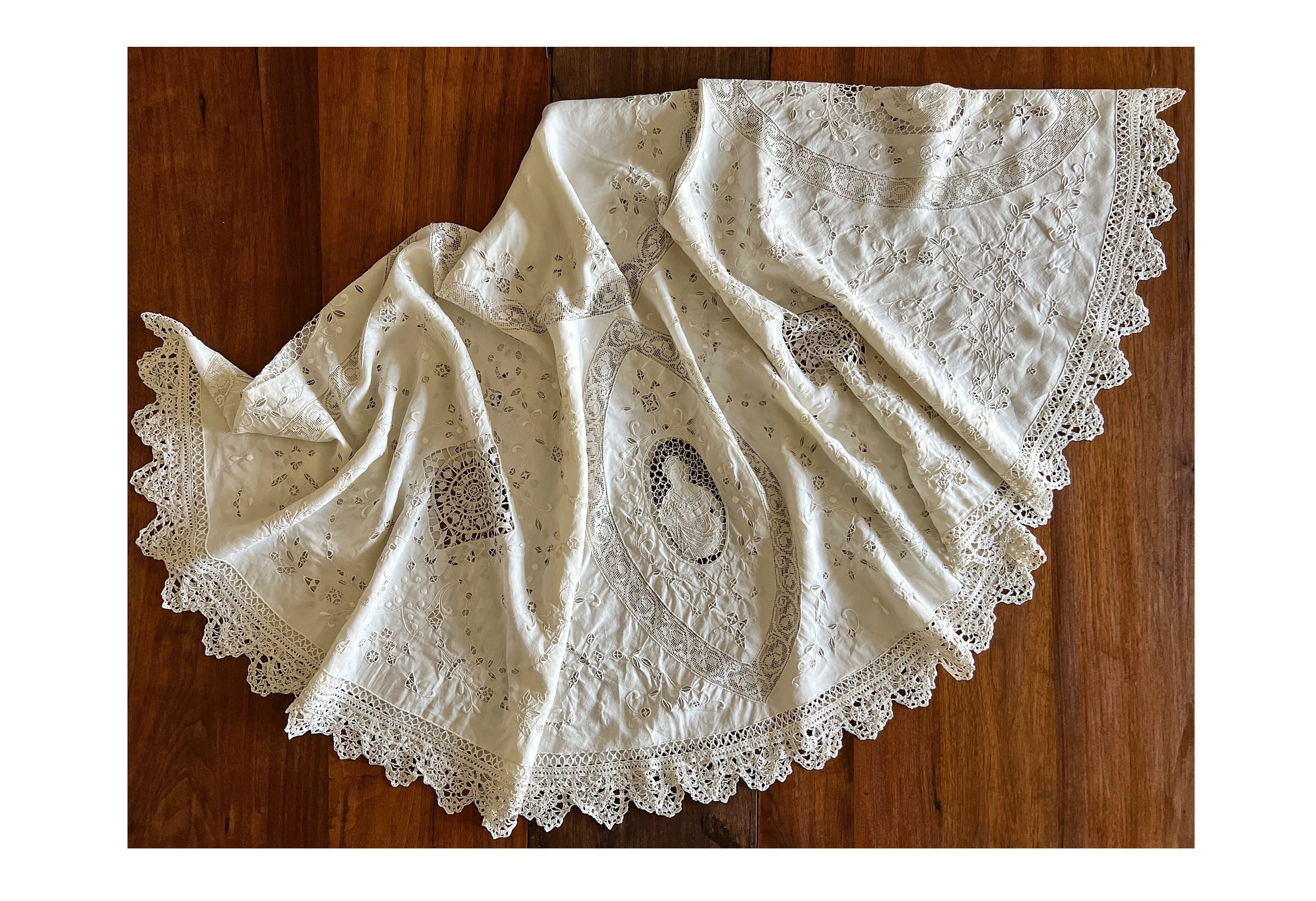 アンティークレースポワンドヴェニステーブルランナーショール