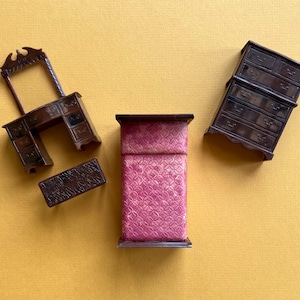 Dollhouse Miniature Furniture Vintage Plastic 1:18 inch Scale Bedroom Miniature Dollhouse Furniture A Renewal Product Brand Made in USA