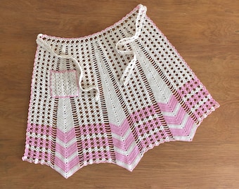 Vintage Apron Crocheted Half Apron Pink and Cream Apron Vintage Home Decor Retro Kitchen Kitschy Kitchen