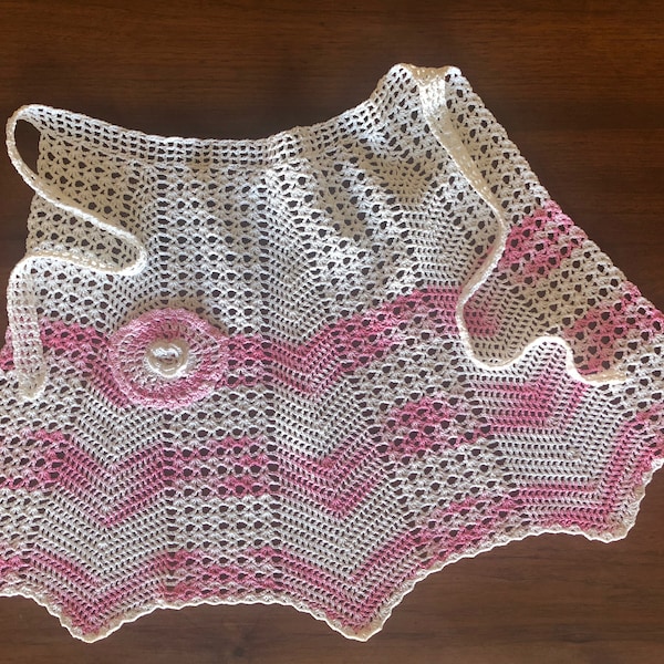 Vintage Apron Aprons Crocheted Half Apron Pink and Off White Apron Vintage Home Decor Retro Kitchen Kitschy Kitchen