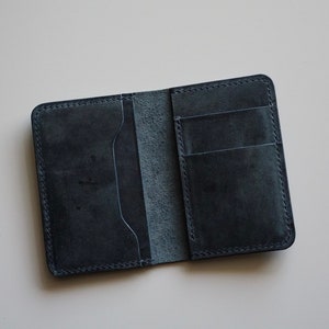 Billetera bifold vertical, billetera de cuero hecha a mano, billetera de cuero azul, billetera doble delgada, 5 bifold de bolsillo