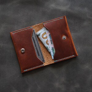 Cartera minimalista de cuero plegable con 2 bolsillos / tarjetero de cuero Horween con cierre a presión