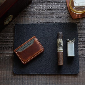 Cartera minimalista de cuero plegable con 3 bolsillos / Horween Dublin Leather