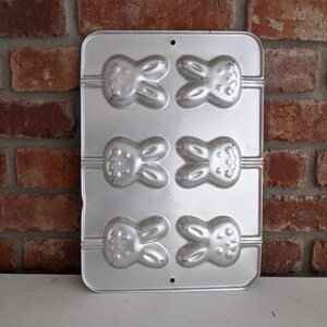 Vintage, Tin, Easter Bunny Candy Mold by Wilton