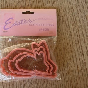 Annata, Easter Bunny tagliabiscotti - ancora nella confezione originale!