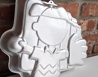 Vintage, Wilton, Charlie Brown Baking Tin // Cake Pan