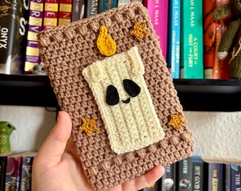 Candlelight Kindle Cover Crochet Pattern | Cosy Bookish E-Reader Sleeve | Autumn Crochet Pattern | Digital Download