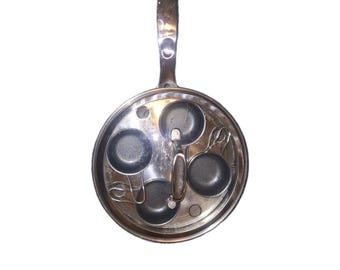 Hamilton Beach Stovetop Style Egg Poacher Pan Set 4 Cup Nonstick Insert w/ Lid