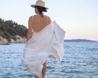 Linen beach towel. Linen beach sheet. Huckaback towel. Soft sauna towel. Linen bath towel. Absorbent, quick-to-dry.