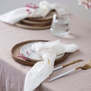 White Linen Napkins. White cloth napkins. Rustic Table Decor. Pure Napkins set. Wedding napkins.