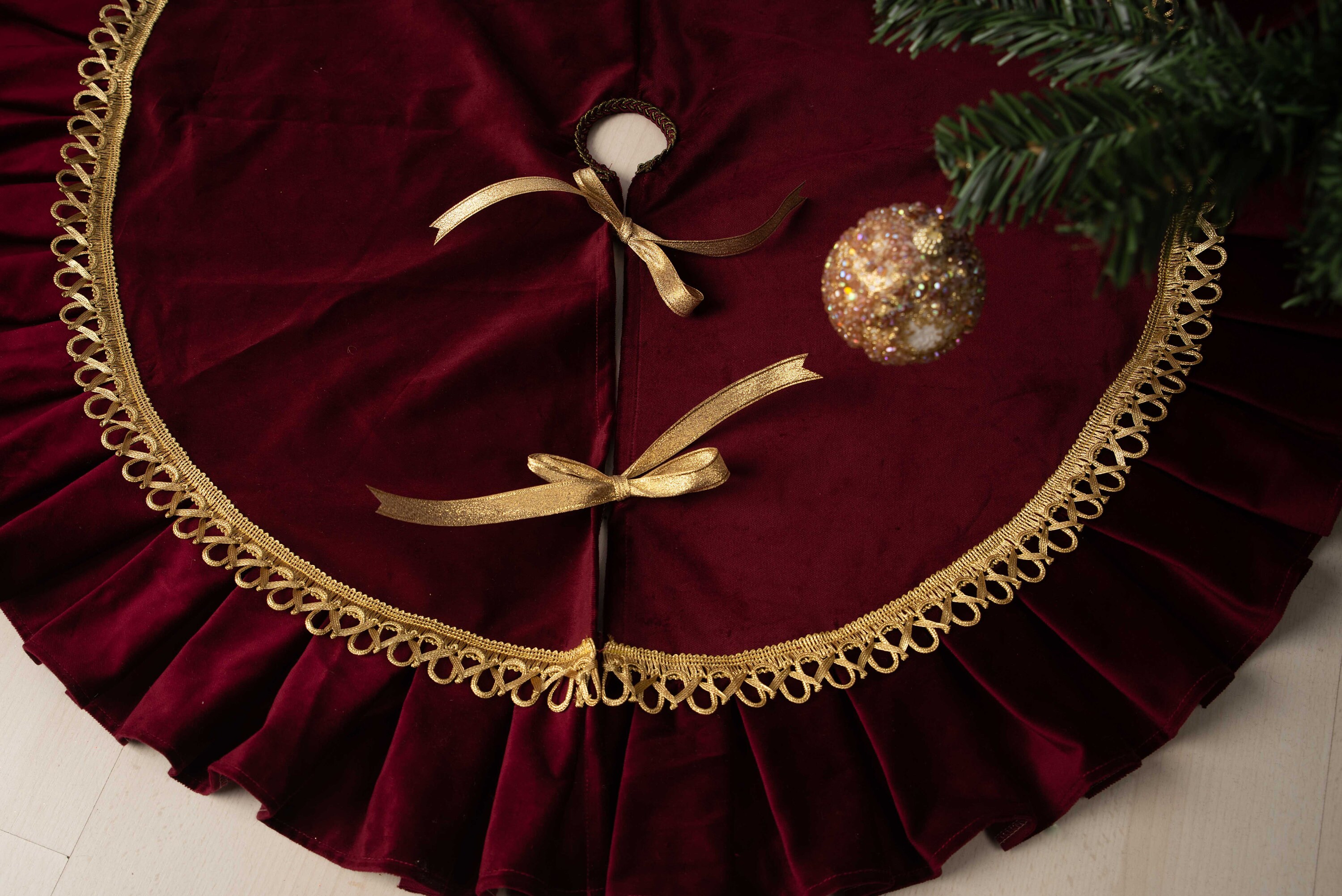 Many BLESSINGS! Valerie Collection - Christmas tree skirt main image 0