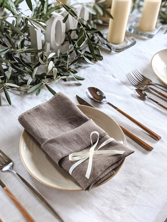 Wedding Table Linen. Set of 4 Frayed Napkins. Rustic Table Decor