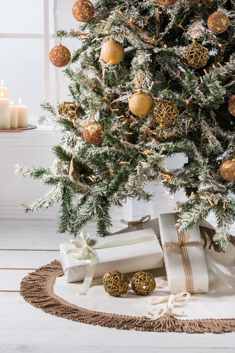 Ivory Christmas Tree Skirt 
