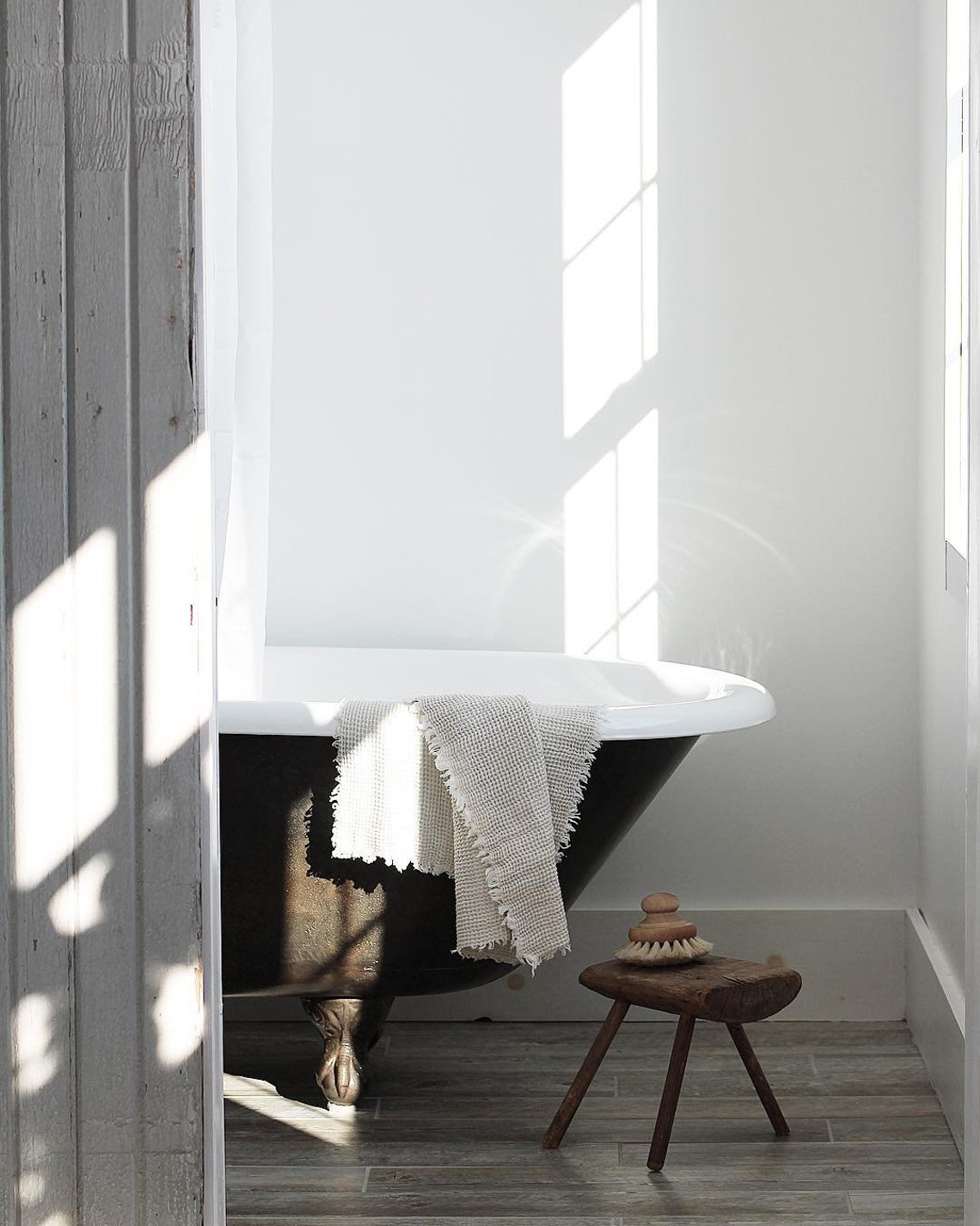 Linen Bath Towel With Fringed Edges. Waffle Bath Towel. Hand | Etsy