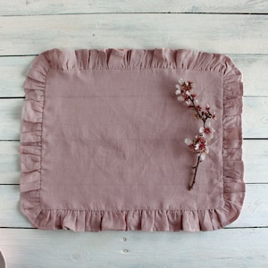 Linen placemats in various colors. Ruffled place mats. Set of 2 stonewashed placemat. Table decor. Wedding placemats.