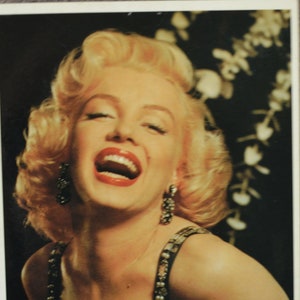 36 Vintage Marilyn Monroe Postcards