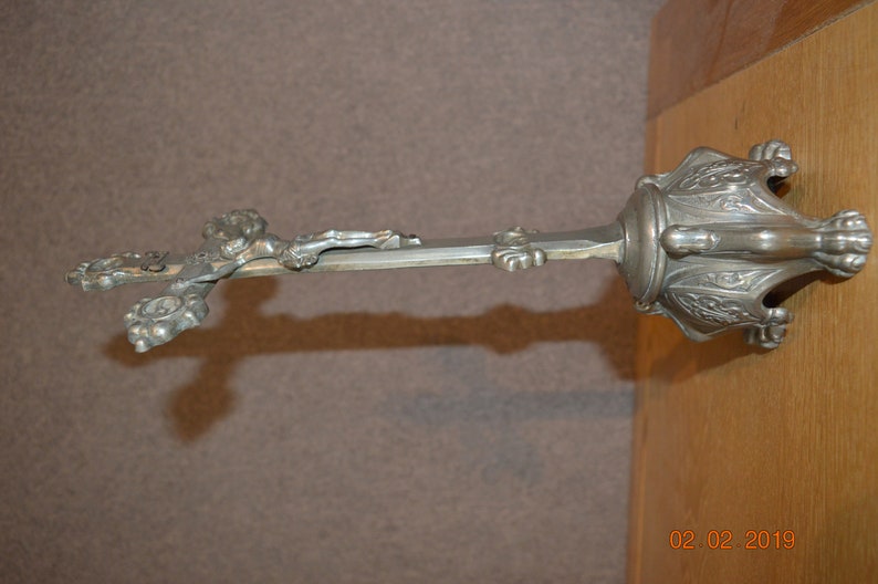 Silver metal crucifix image 10