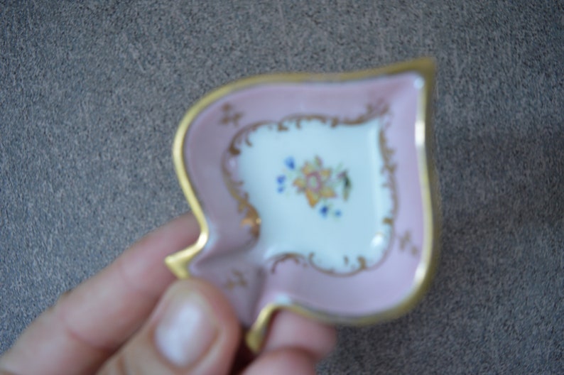 Empty porcelain pockets image 4